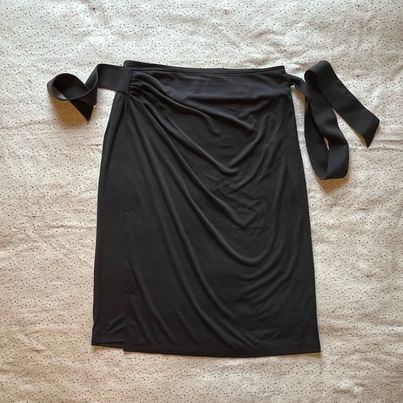 Brass Jersey Wrap Skirt in Vintage Black - Picture 7 of 14